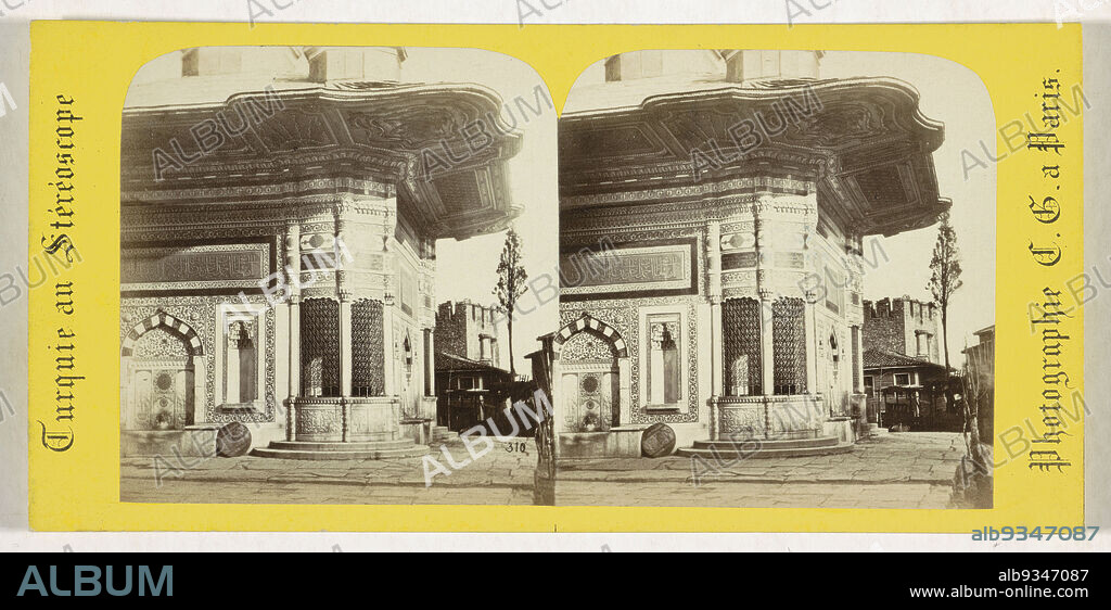 Fountain of Sultan Ahmed III, Istanbul, Fontaine de Selim III près de Ste Sophie Constantinople (title on object), Turquie au Stéréoscope (series title on object), Charles Gaudin (mentioned on object), Fontein van sultan Ahmed III, 1861 - 1870, cardboard, paper, albumen print, height 84 mm × width 174 mm.