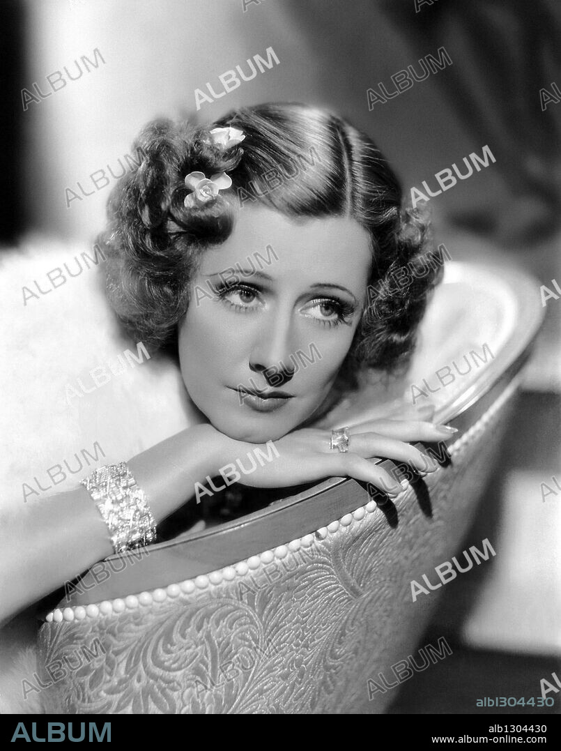 IRENE DUNNE in THEODORA GOES WILD, 1936, unter der Regie von RICHARD BOLESLAWSKI. Copyright COLUMBIA PICTURES.
