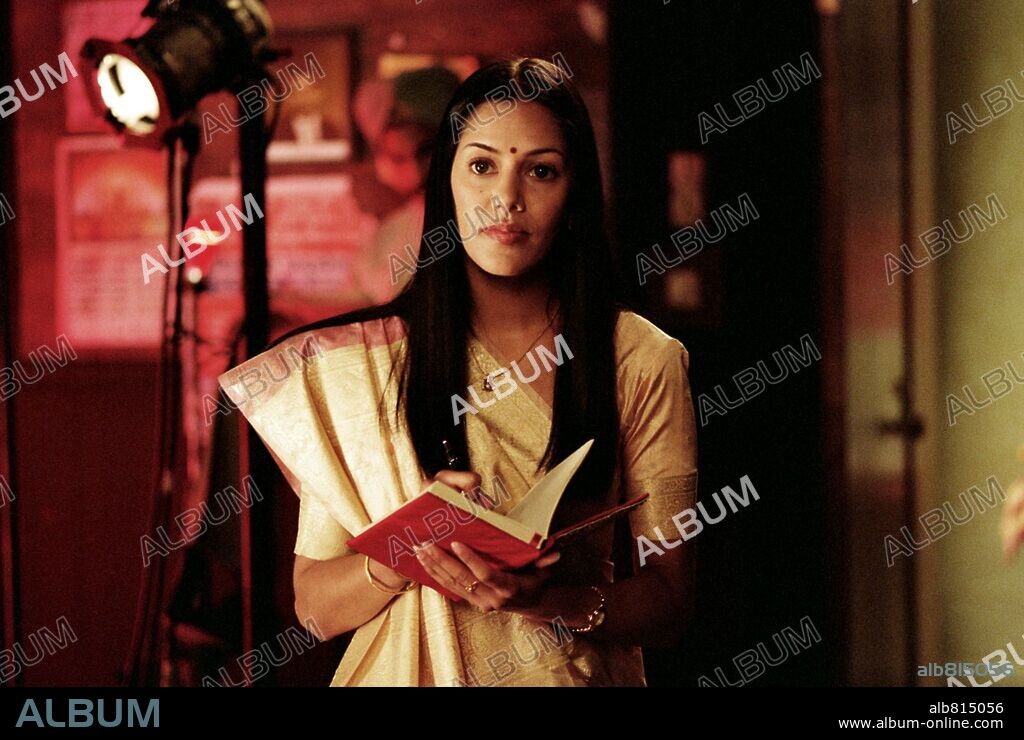 SHEETAL SHETH in LOOKING FOR COMEDY IN THE MUSLIM WORLD, 2005, directed by ALBERT BROOKS. Copyright WARNER INDEPENDENT PICTURES / TERRELL, LACEY.