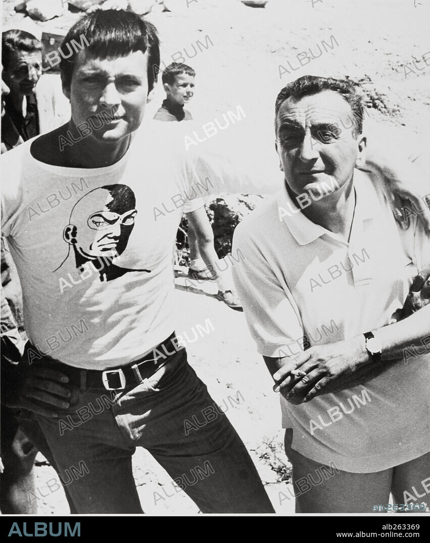 JOHN PHILLIP LAW und MARIO BAVA in DIABOLIK, 1968, unter der Regie von MARIO BAVA. Copyright PARAMOUNT PICTURES.