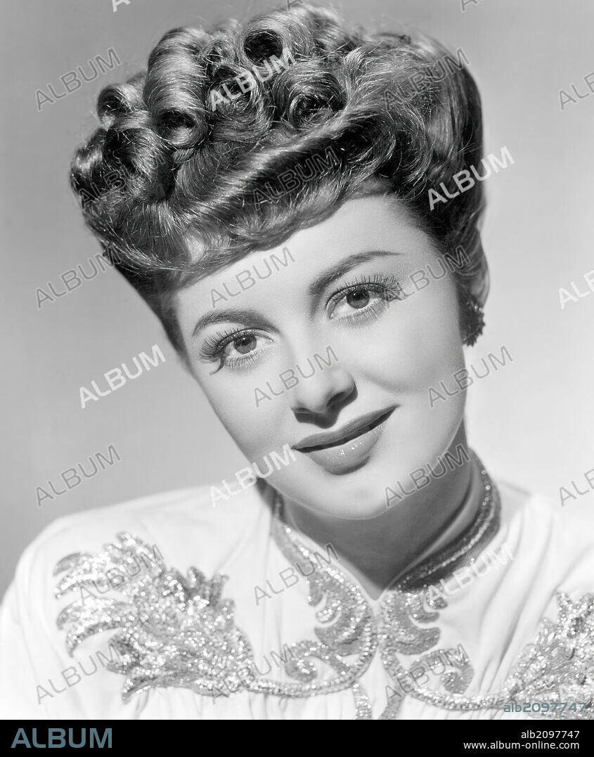 OLIVIA DE HAVILLAND. 1942
