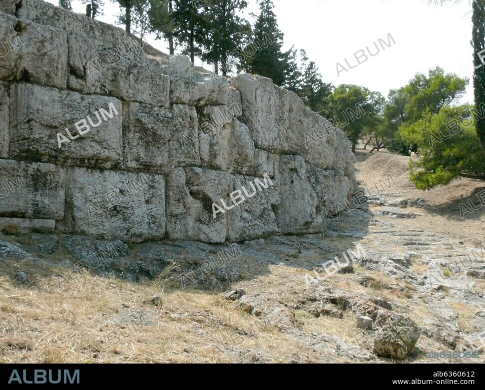 PNYX CYCLOPEAN WALLS A style of construction of large boulders of a size which called for giants to handle them, The Cyclopean technique Neolithic manís architecture, society was peaceful the common goals and motivation of tightly knit small communities the first meaning of Polis [the many], communities focused on the goal of growing food and.