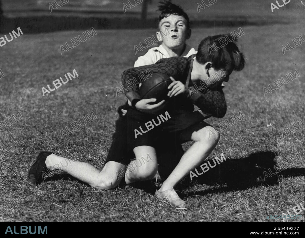 Russell Hemnett (***** shout) Rob Rowl. May 27, 1938.