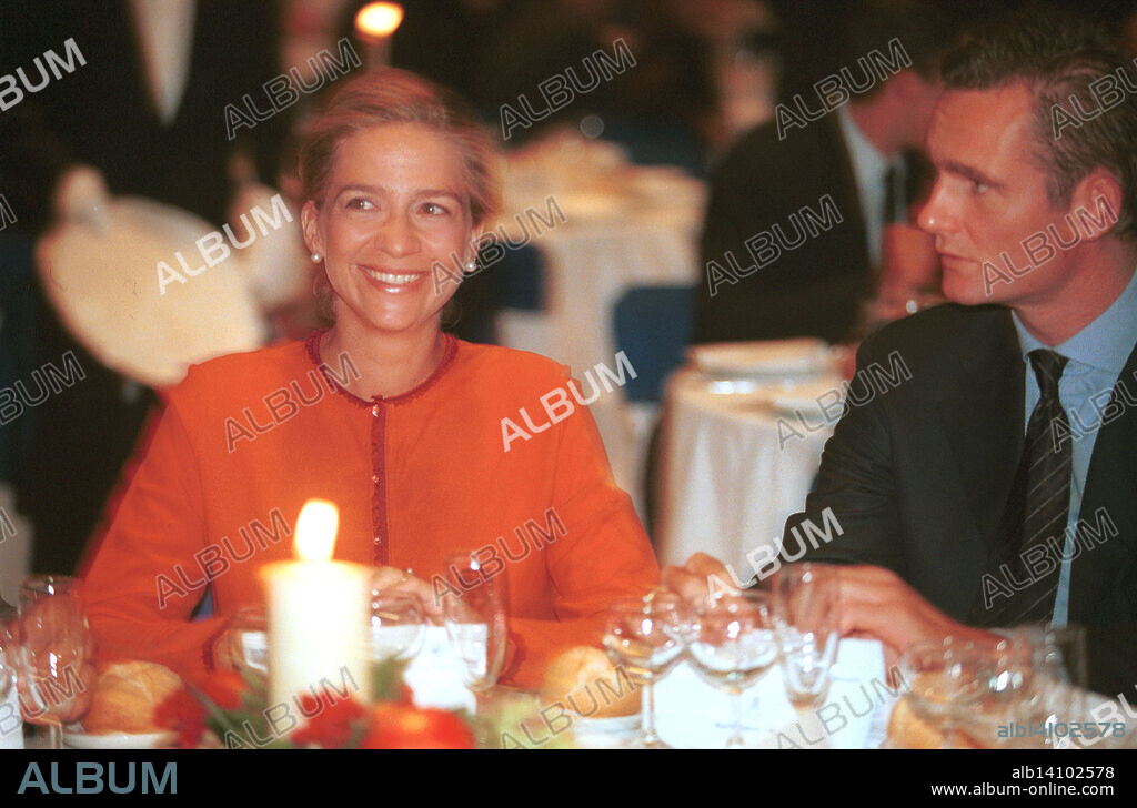 la Infanta Cristina de Borbón y su marido Iñaki Urdangarin en Barcelona. 2000. España.