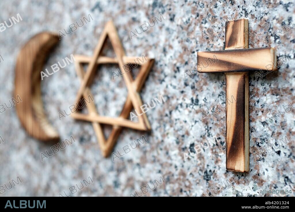 Christianity, Islam, Judaism 3 monotheistic religions. Jewish Star, Cross and Crescent : Interreligious symbols.