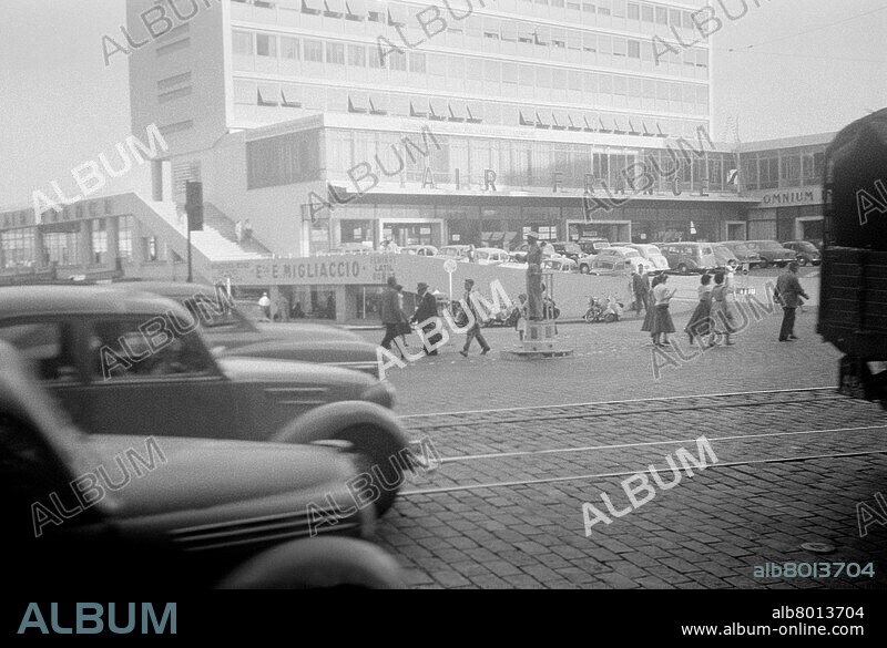 AMATEUR PHOTOGRAPHER. The airport of Oran (Algeria). In 1956.