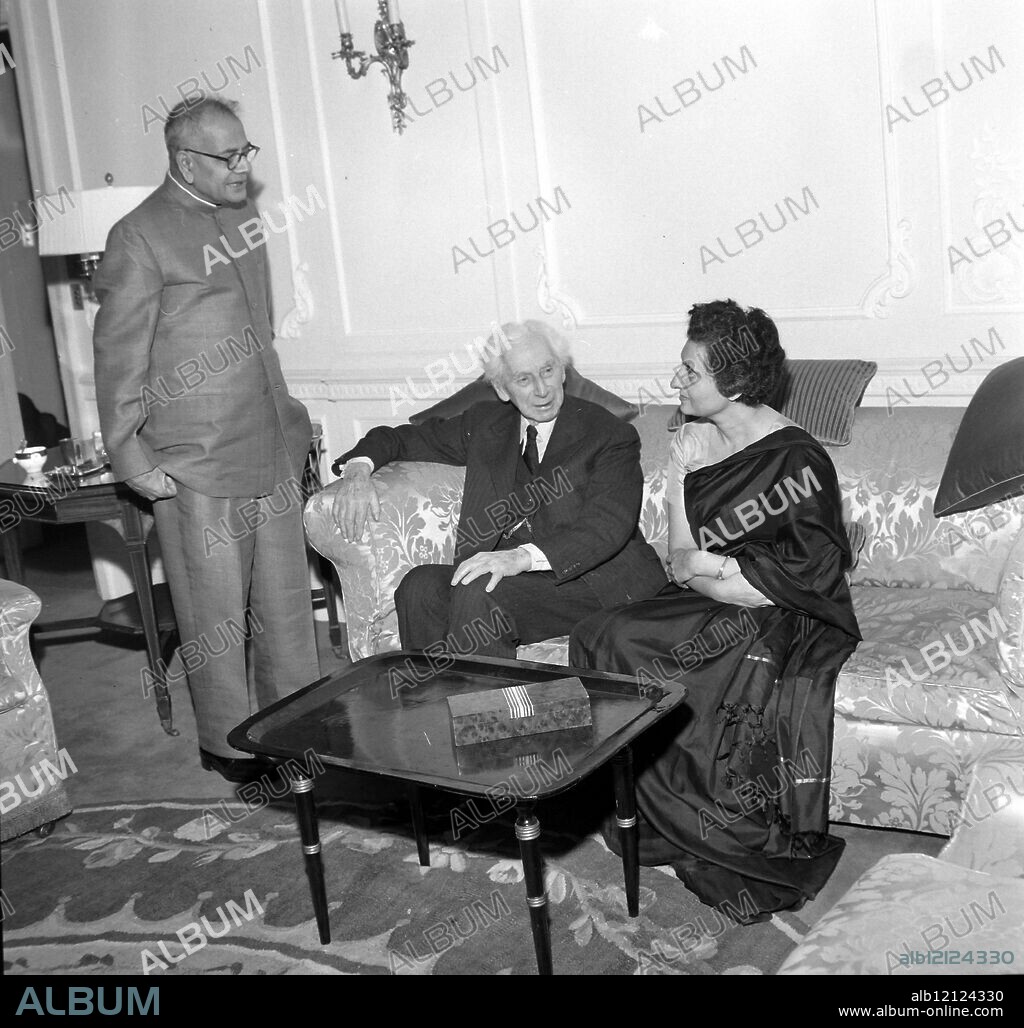 EARL RUSSELLL WITH KRISHNAMACHARI AND INDIRA GANDHI IN LONDON / ;. 11 JULY 1964.