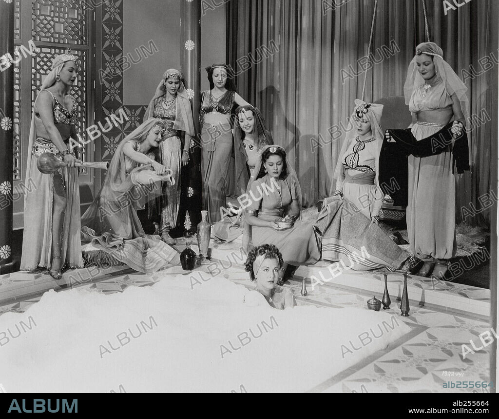 MARIA MONTEZ en ALI BABA Y LOS CUARENTA LADRONES, 1944 (ALI BABA AND THE FORTY THIEVES). Copyright UNIVERSAL PICTURES.