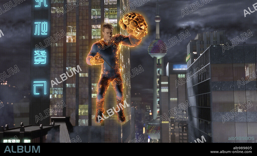 CHRIS EVANS en LOS 4 FANTÁSTICOS Y SILVER SURFER, 2007 (4: RISE OF THE SILVER SURFER), dirigida por TIM STORY. Copyright 20TH CENTURY FOX / WETA.
