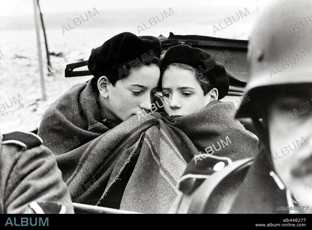 GASPARD MANESSE et RAPHAEL FEJTO dans AU REVOIR LES ENFANTS, 1987, réalisé par LOUIS MALLE. Copyright STELLA FILMS/NEF FILMPRODUKTION/MK2.