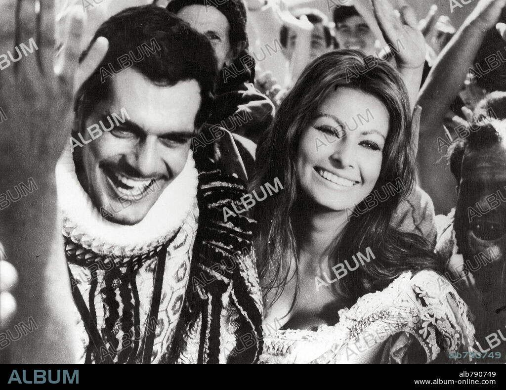 OMAR SHARIF and SOPHIA LOREN in MORE THAN A MIRACLE, 1967 (C'ERA UNA VOLTA...), directed by FRANCESCO ROSI. Copyright CINECITTA.