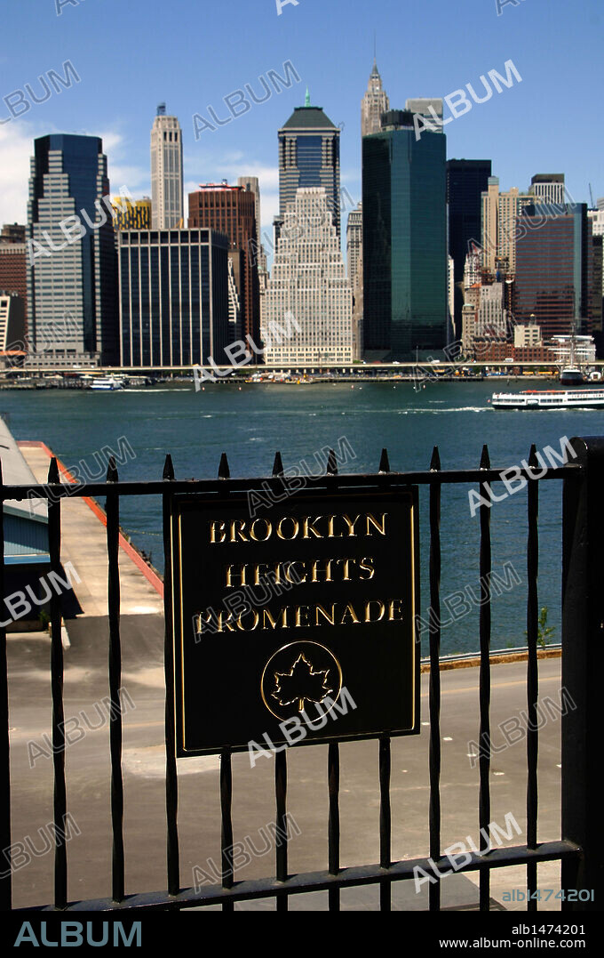 Brooklyn Heights Promenade Sign. At background, Manhattan skyline. New York. United States.