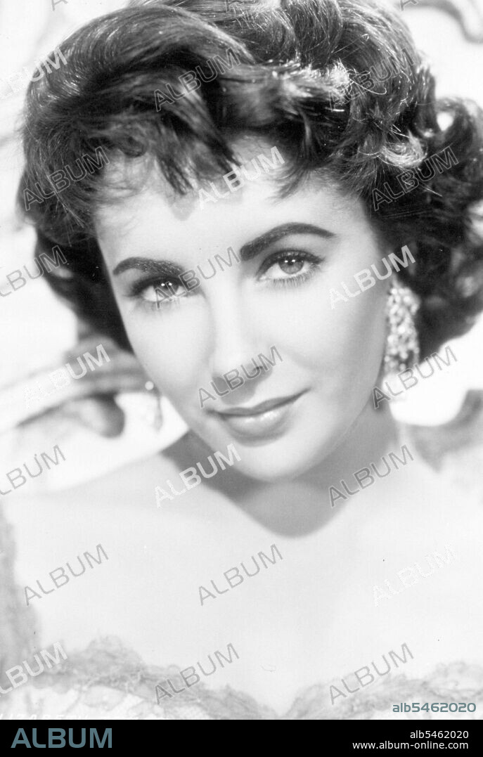 ELIZABETH TAYLOR in ELEPHANT WALK, 1954, directed by WILHELM DIETERLE. Copyright PARAMOUNT PICTURES.