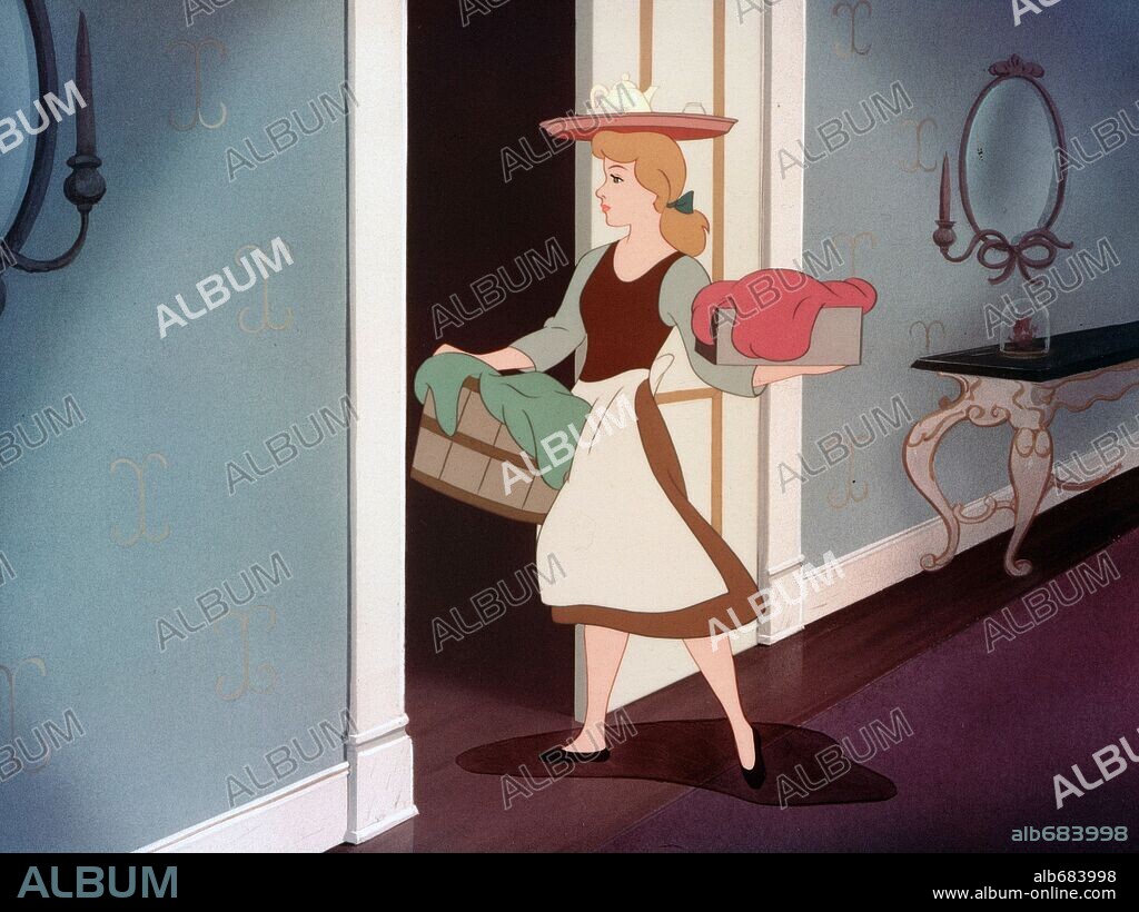 LA CENICIENTA, 1950 (CINDERELLA), dirigida por CLYDE GERONIMI, HAMILTON LUSKE y WILFRED JACKSON. Copyright WALT DISNEY PRODUCTIONS.