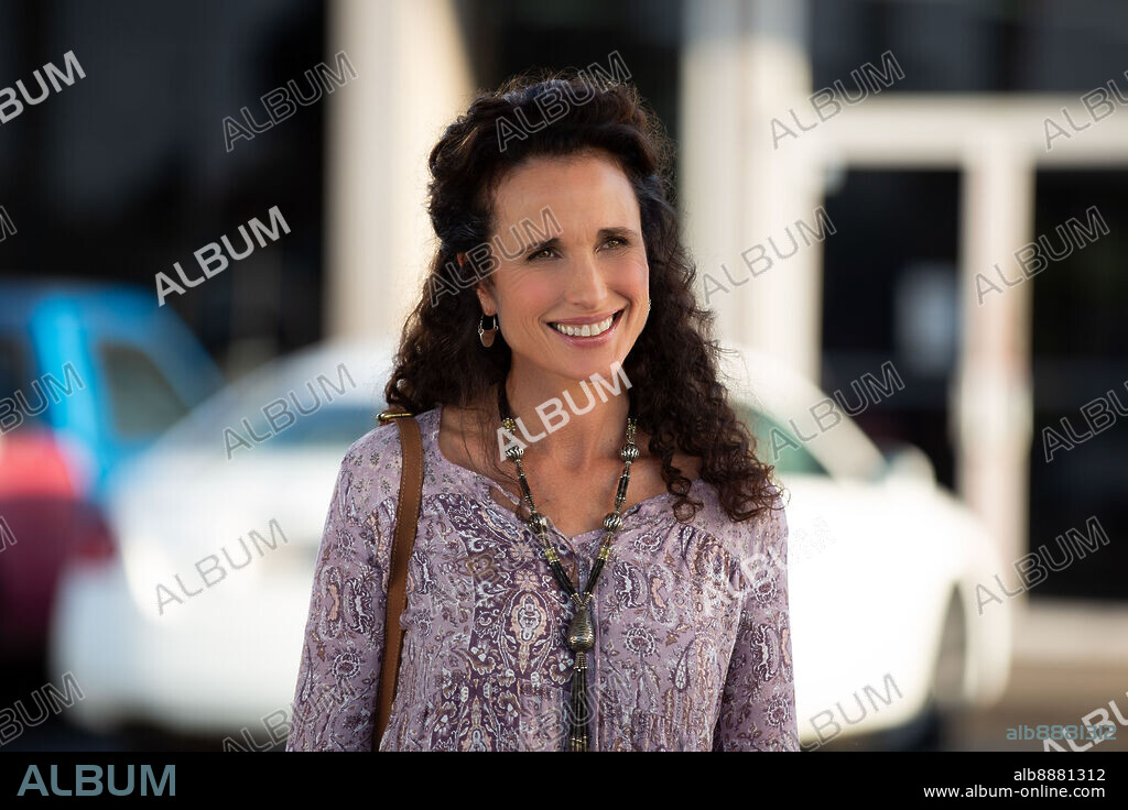 ANDIE MacDOWELL in THE LAST LAUGH, 2019, unter der Regie von GREG PRITIKIN. Copyright Netflix / Paris Film.