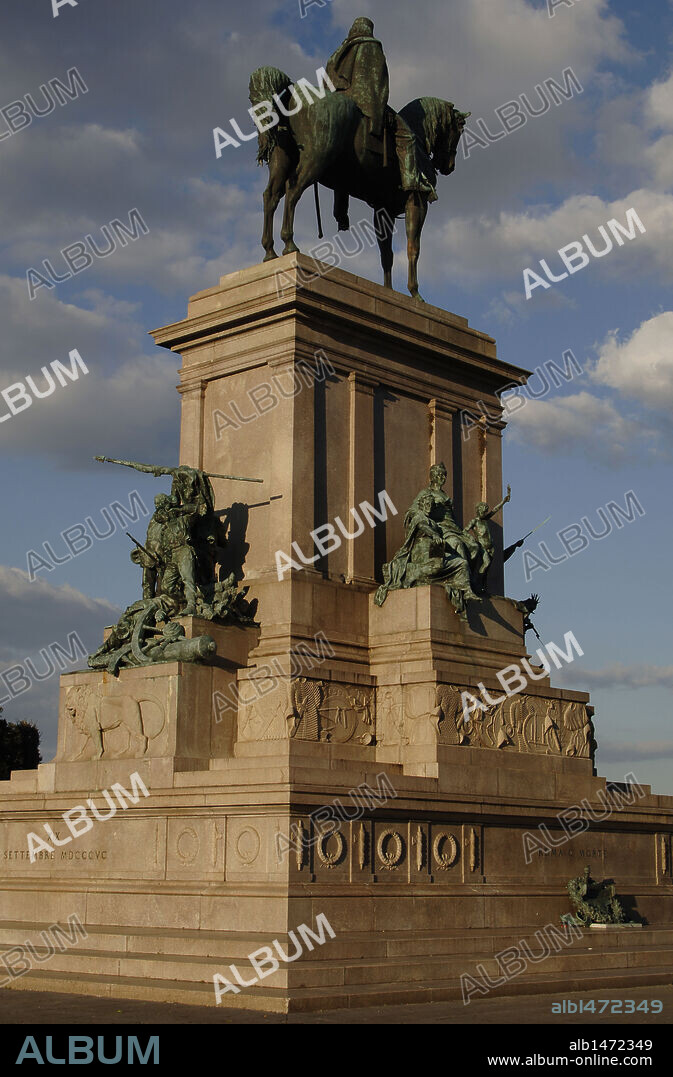 Guiseppe Garibaldi (1807-1882). Militar y político italiano. Artífice de la unidad italiana, creó el cuerpo llamado "camisas rojas". Monumento a Garibaldi, 1895, por Emilio Gallori (1846-1924). Plaza Garibaldi. Roma. Italia.