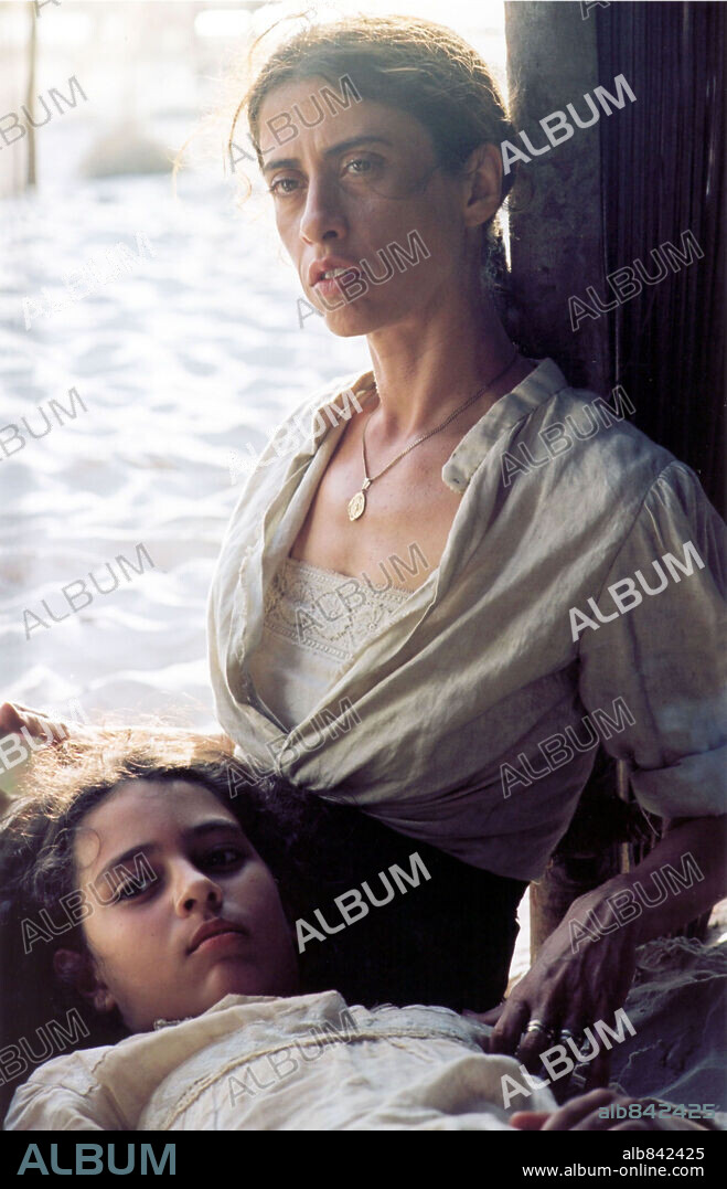 HOUSE OF SAND, 2005 (CASA DE AREIA), directed by ANDRUCHA WADDINGTON.