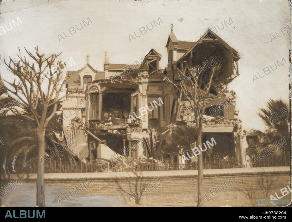 Viña del Mar, Septiembre de 1906. Estado en que quedó uno de los chalets que menos sufrieron los efectos del terremoto del 16 de Agosto.