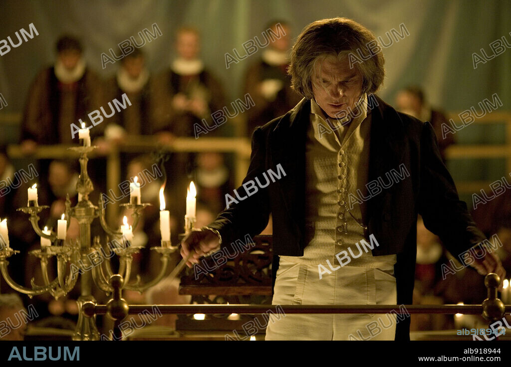 LUDWIG VAN BEETHOVEN and ED HARRIS. ED HARRIS in COPYING BEETHOVEN, 2006, directed by AGNIESZKA HOLLAND. Copyright SIDNEY KIMMEL ENTERTAINMENT / LUKÁCS, DÁVID.