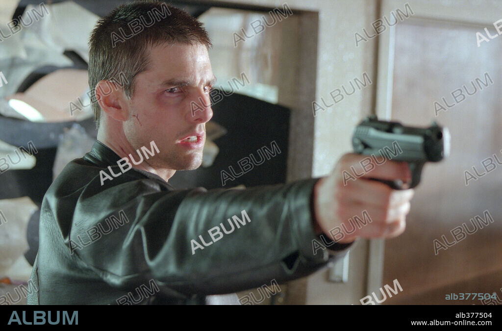 TOM CRUISE en MINORITY REPORT, 2002, dirigida por STEVEN SPIELBERG. Copyright 20TH CENTURY FOX / JAMES, DAVID.