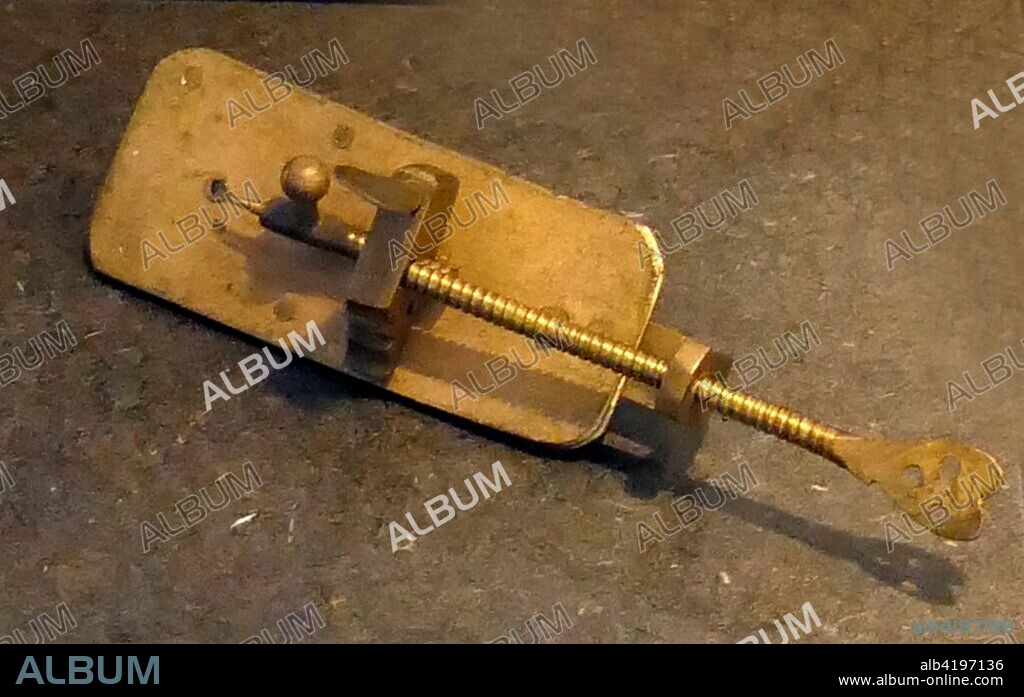 Replication of the first Microscope by Leeuwenhoek. Antonie van Leeuwenhoek who achieved up to 300 times magnification using a simple single lens microscope. He sandwiched a very small glass ball lens between the holes in two metal plates riveted together. and with an adjustable-by-screws needle attached to mount the specimen.