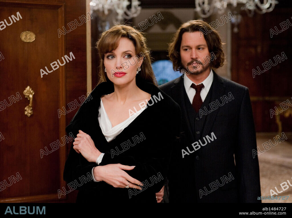 ANGELINA JOLIE und JOHNNY DEPP in THE TOURIST, 2010, unter der Regie von FLORIAN HENCKEL VON DONNERSMARCK. Copyright GK FILMS.