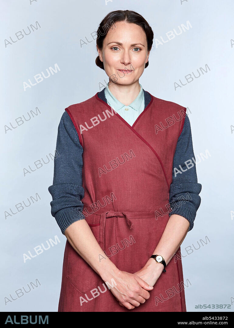 ANNA MADELEY en TODAS LAS CRIATURAS GRANDES Y PEQUEÑAS, 2020 (ALL CREATURES GREAT AND SMALL), dirigida por ANDY HAY y BRIAN PERCIVAL. Copyright Playground Entertainment.