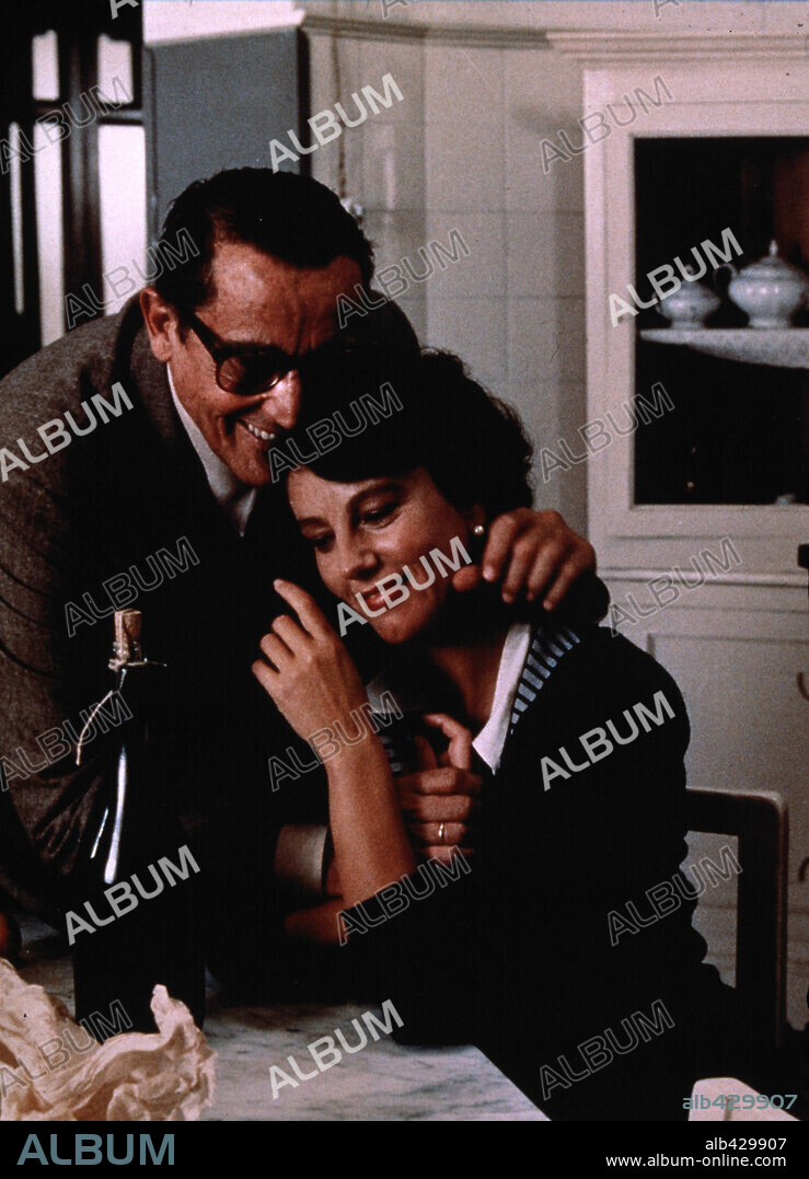STEFANIA SANDRELLI and VITTORIO GASSMAN in THE FAMILY, 1987 (LA FAMIGLIA), directed by ETTORE SCOLA. Copyright CINECITTA.