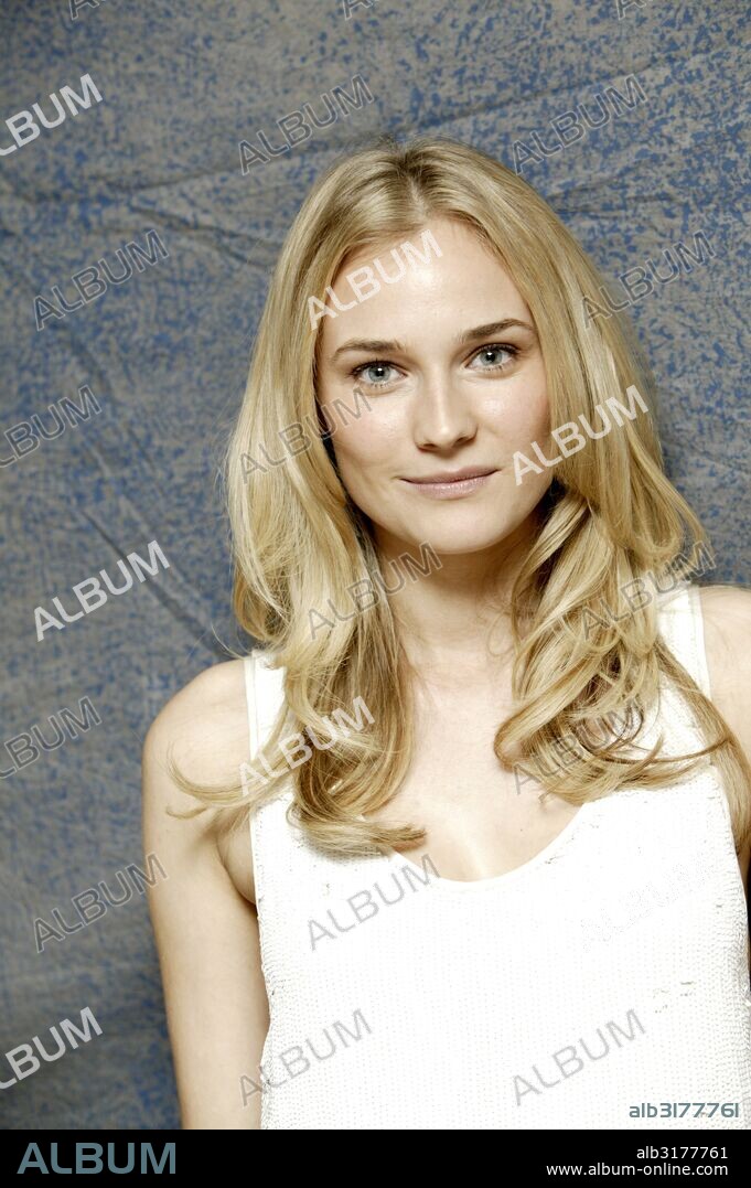 DIANE KRUGER. November 8, 2004 - Hollywood, California, U.S. - Diane Krugerpromoting ''National Treasure''. Photographed in Hollywood, CA. .November 8, 2004. 08/11/2004