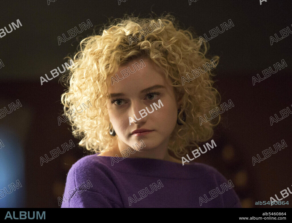 JULIA GARNER in THE AMERICANS, 2013, directed by ADAM ARKIN. Copyright DREAMWORKS TELEVISION.