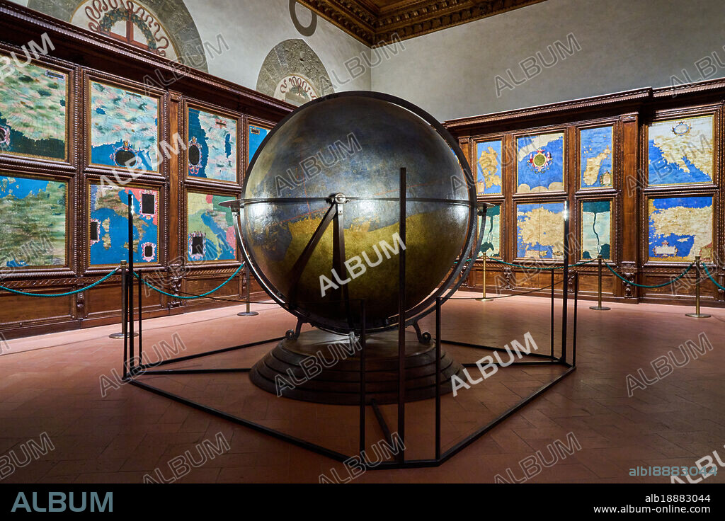 Hall of Geographical Maps, woodwork by Dionigi di Matteo Nigetti, maps by Fra Egnazio Danti and Fra Stefano Bonsignori, Palazzo Vecchio, Florence, Tuscany, Italy.