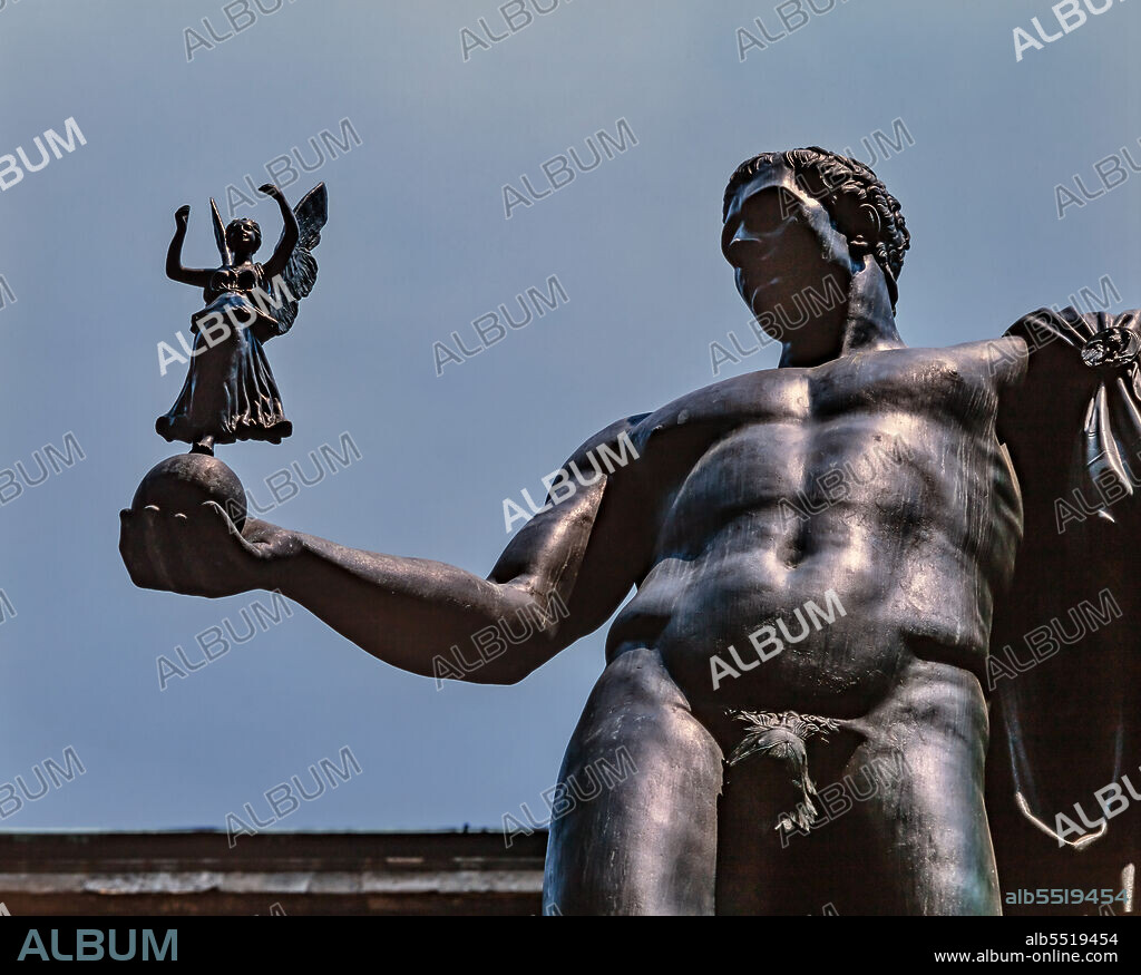 Palace of Brera, central courtyard: "Napoleon Bonaparte as peacemaker Mars", bronze sculpture by Antonio Canova, 1810. Detail.