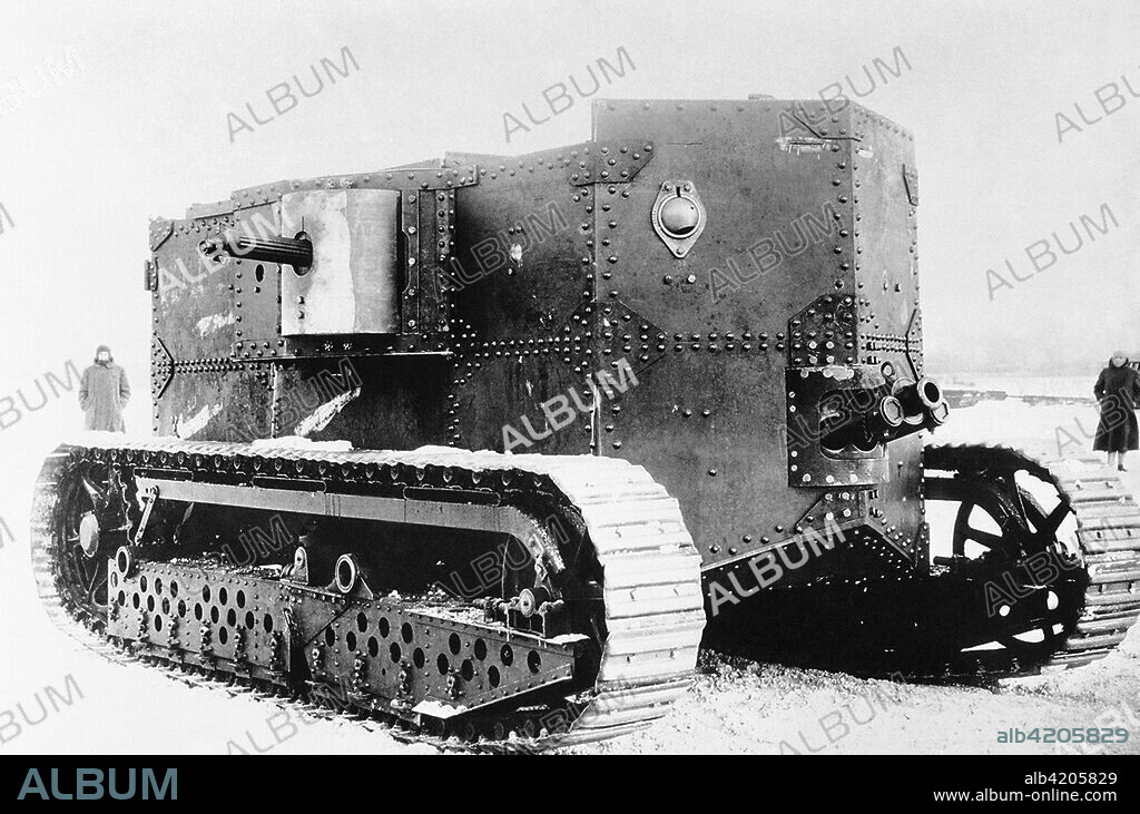 The Holt gas-electric tank, the first American tank, in 1917. The Holt did not get beyond the prototype stage, proving too heavy and inefficient in design.