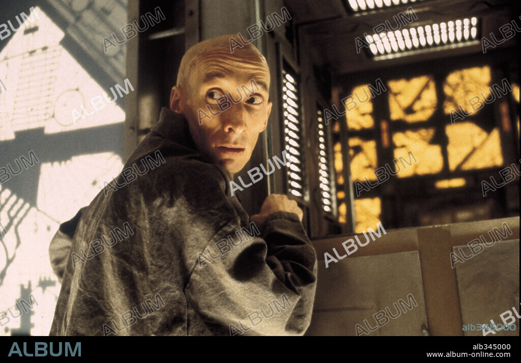 CUBE, 1997, directed by VINCENZO NATALI. Copyright CUBE LIBRE.