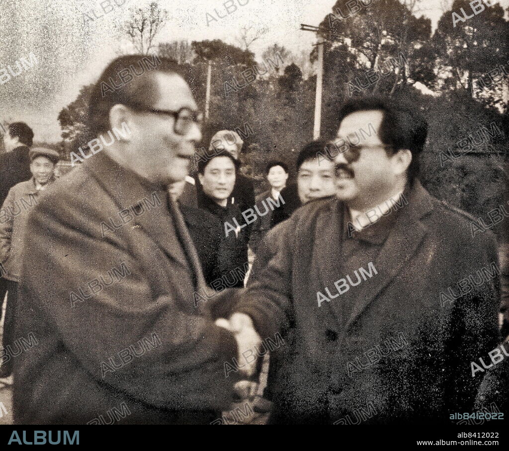 Jiang Zemin, general secretary of the Party Central Committee, had a cordial conversation with his son Ren Yuanyuan when he visited Ren Bishi's former residence. Ren Bishi was a military and political leader in the early Chinese Communist Party. In the early 1930s,.