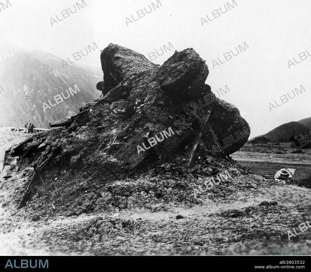 Peru Earthquake May 31, 1970. Bus and truck were completely intermeshed by the Huascaran debris avalanche. The 1970 Ancash earthquake or Great Peruvian Earthquake was an undersea earthquake. Combined with a resultant landslide, it was the worst catastrophic natural disaster ever recorded in the history of Peru. The earthquake affected the Peruvian regions of Ancash and La Libertad. The epicenter of the earthquake was located 35 km off the coast of Casma and Chimbote on the Pacific Ocean, where the Nazca Plate is being subducted by the South American Plate. It had a magnitude of 7.9 to 8.0 on the Richter scale and an intensity of up to VIII on the Mercalli scale. No significant tsunami was reported. The earthquake struck on a Sunday afternoon at 15:23:31 local time (20:23:31 UTC) and lasted 45 seconds. The quake destabilized the northern wall of Mount HuascarÃ¡n, causing a rock, ice and snow avalanche and burying the towns of Yungay and Ranrahirca. Five days after the earthquake, Peruvian officials feared a death toll as high as 30,000. Several days later that figure was tentatively raised to 50,000. An Associated Press dispatch on July 14 said Peru's Minister of Health now estimated the number of dead and missing persons to be 70,000. It may be impossible ever to assess fully the toll of this seismic disaster.