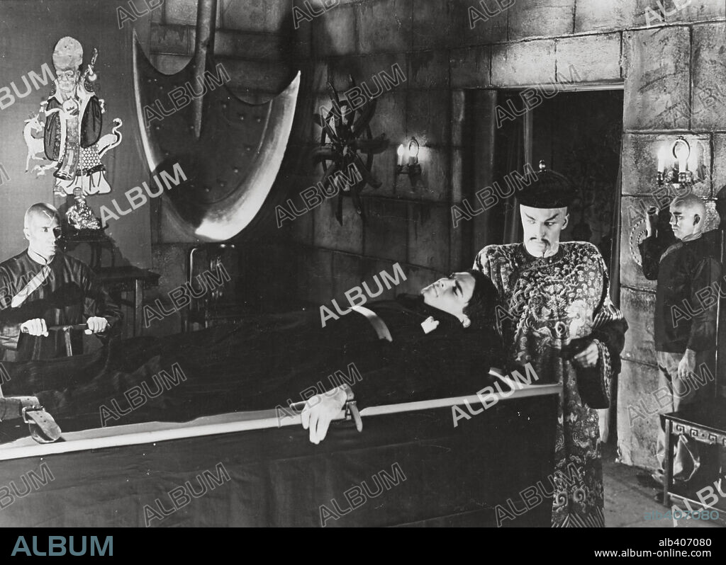 HENRY BRANDON en FU MANCHU: LOS FU MANCHU: TAMBORES DE FU MANCHU, 1940 (DRUMS OF FU MANCHU), dirigida por WILLIAM WITNEY.