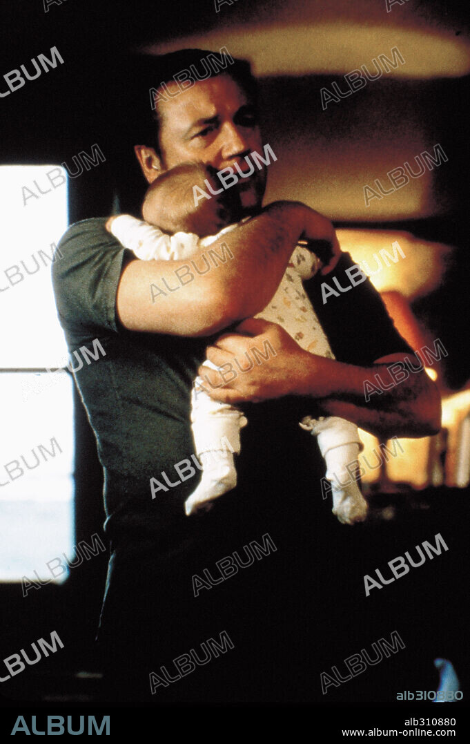 LA ZONA OSCURA, 1999 (WAR ZONE), dirigida por TIM ROTH.