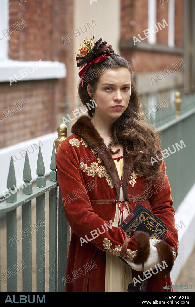 SOPHIE COOKSON in THE CONFESSIONS OF FRANNIE LANGTON, 2022, directed by ANDREA HARKIN. Copyright All3Media.