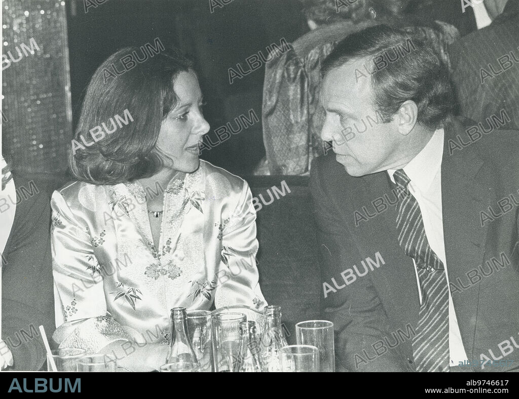 Madrid, 28/02/1984. Myriam de la Sierra y Richard Dennis Rew, en la presentación del premio Francis en la discoteca Joy Eslava.