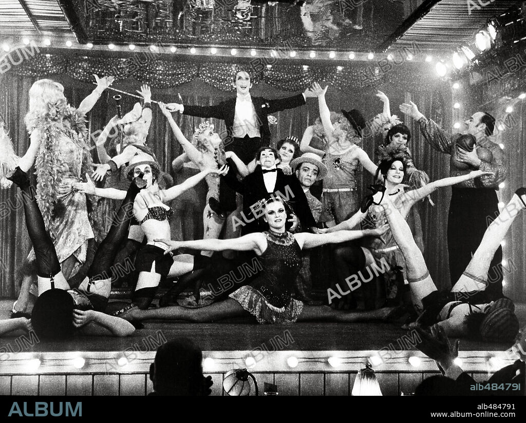 JOEL GREY en CABARET, 1972, dirigida por BOB FOSSE. Copyright ABC/ALLIED ARTISTS.