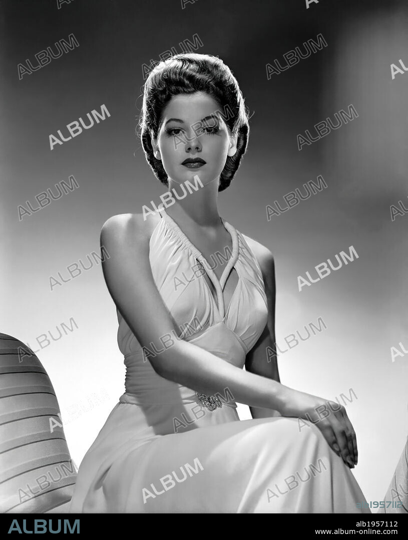 AVA GARDNER. 1941