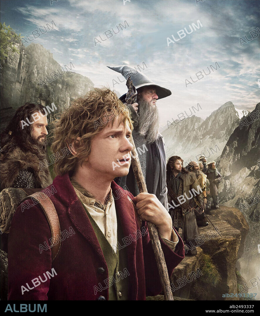 IAN McKELLEN and MARTIN FREEMAN in HOBBIT, THE: AN UNEXPECTED JOURNEY, 2012, directed by PETER JACKSON. Copyright METRO GOLDWYN MAYER.