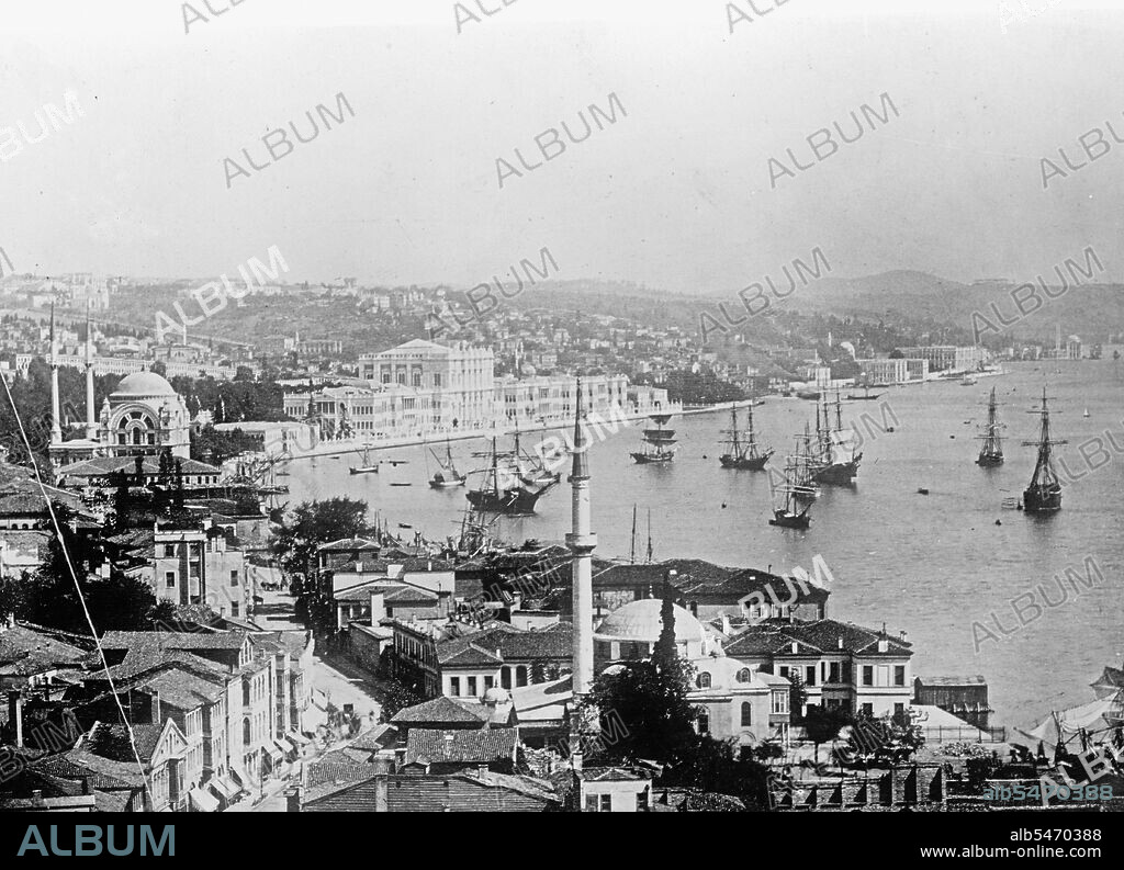 Constantinople, Sultan Palace in Bosphorus ca. between 1909 and 1919.