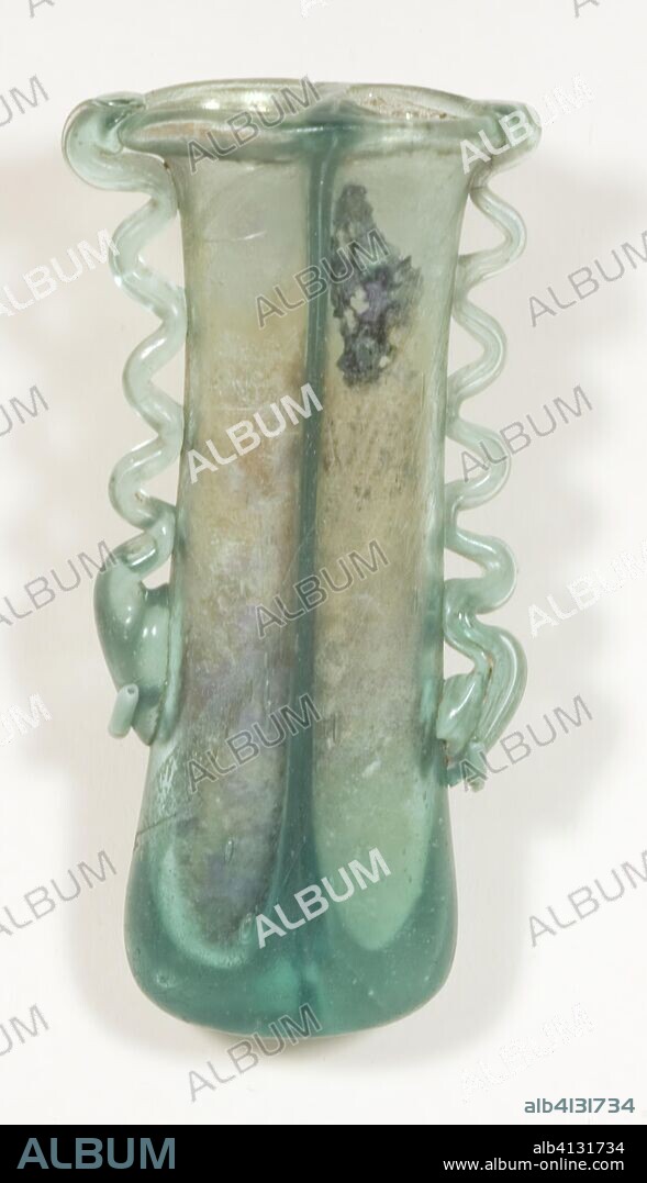 Kohl Container. Byzantine; Eastern Mediterranean. Date: 401 AD-600 AD. Dimensions: 10.8 × 5.6 × 2.7 cm (4 1/4 × 2 1/4 × 1 1/16 in.). Glass, blown technique. Origin: Levant.