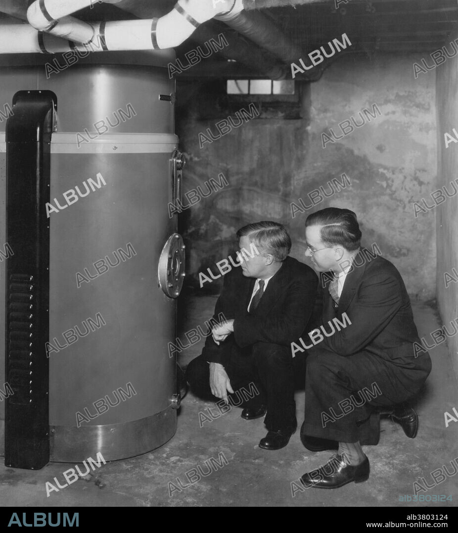 Irving Langmuir with GE Furnace, 1933