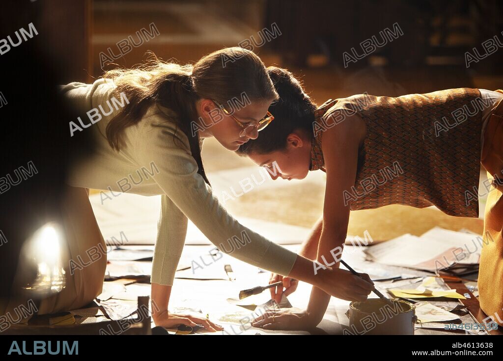 GAIA GIRACE und MARGHERITA MAZZUCCO in L' AMICA GENIALE, 2018. Copyright HBO/RAI/WILDSIDE. T2- Un mal nombre.