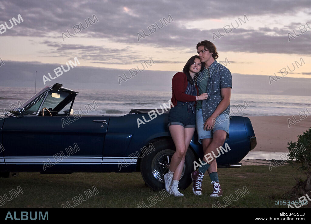 JOEL COURTNEY and JOEY KING in THE KISSING BOOTH 3, 2021, directed by VINCE MARCELLO. Copyright Komixx Entertainment.