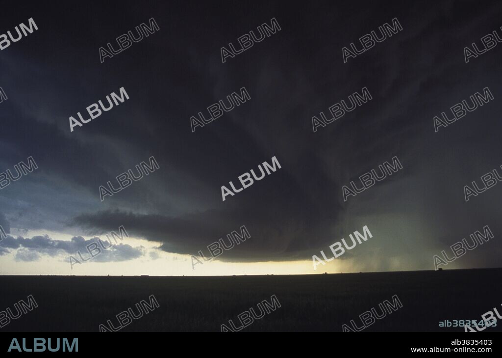 Tornado and Wall Cloud in a Supercell.