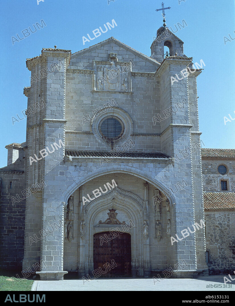 1506) MARTIN SOLORZANO (S. XV –?. EXTERIOR- FACHADA DE LA IGLESIA DEL CONVENTO DE SANTO TOMAS - SIGLO XV - GOTICO TARDIO.